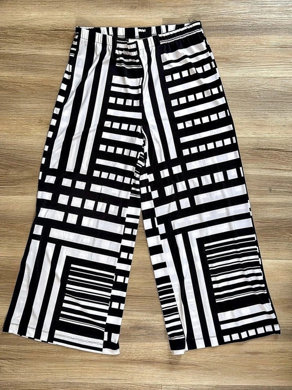 Chico's Women's Geometric Wide Leg Pants in Black & White
